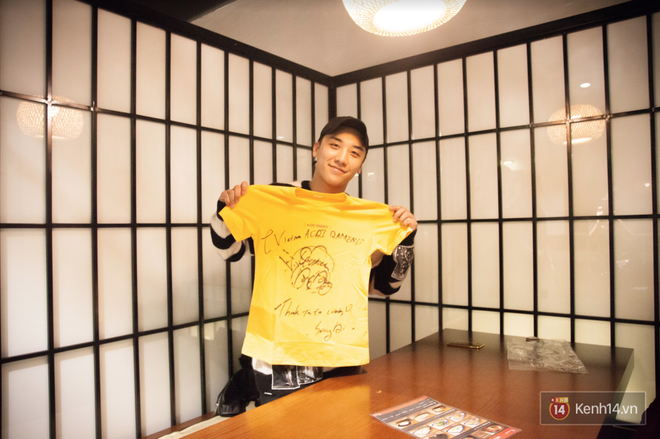 Update về tiệm m&igrave; của Seungri ở H&agrave; Nội: S&aacute;t ng&agrave;y khai trương, Seungri xuất hiện tại qu&aacute;n giao lưu với kh&aacute;ch ăn thử - Ảnh 3.