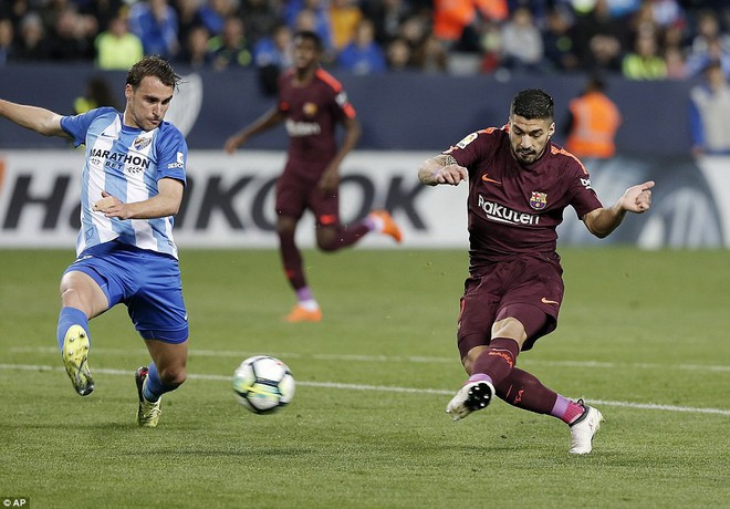 Suarez và Coutinho lập công tặng quà cho Messi - Ảnh 5.