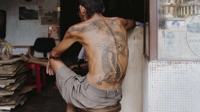 Mr.Nội Tattoo - Vô màu theo yêu cầu em zai Cover hình xăm mờ nhạt Mr.Nội  --- Xăm rẻ như rau ---- Càng xăm càng đau #mrnoitattoo #xamhinhnghethuat  #xamhinhgovap Số 7 nguyễn