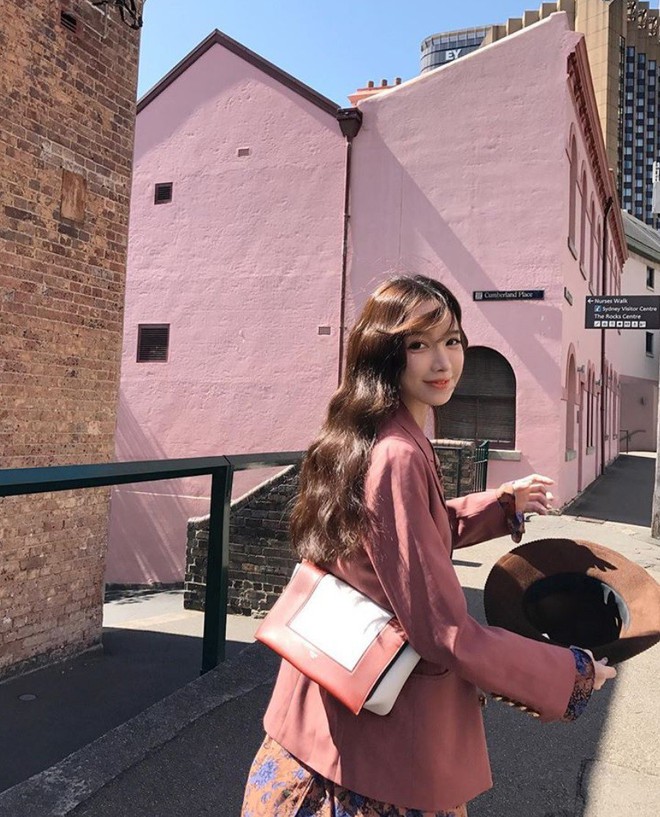 L&agrave; con g&aacute;i tỷ ph&uacute;, lại xinh xắn, chồng đẹp con ngoan: Sao c&oacute; người vi&ecirc;n m&atilde;n đến thế! - Ảnh 7.