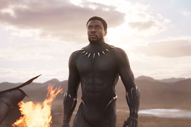 Báo Đen Black Panther ghi tên mình vào câu lạc bộ tỉ đô - Ảnh 2.