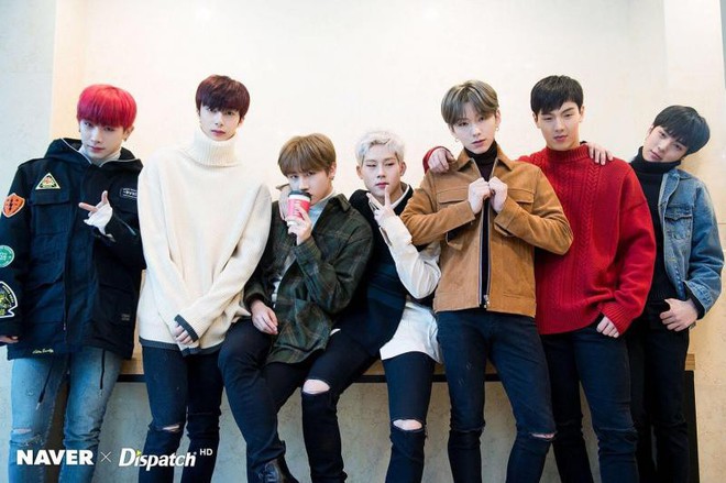 Kpop 2 th&aacute;ng đầu năm 2018: Idol mới, cũ tương t&agrave;n, fan no bụng hit - Ảnh 10.