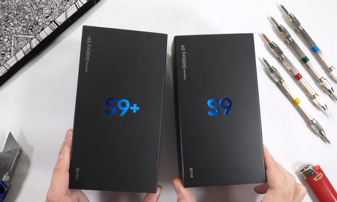 Cận cảnh m&agrave;n tra tấn Galaxy S9: Dao k&eacute;o sắc nhọn chịu thua, lửa đốt chỉ l&agrave; chuyện nhỏ - Ảnh 1.