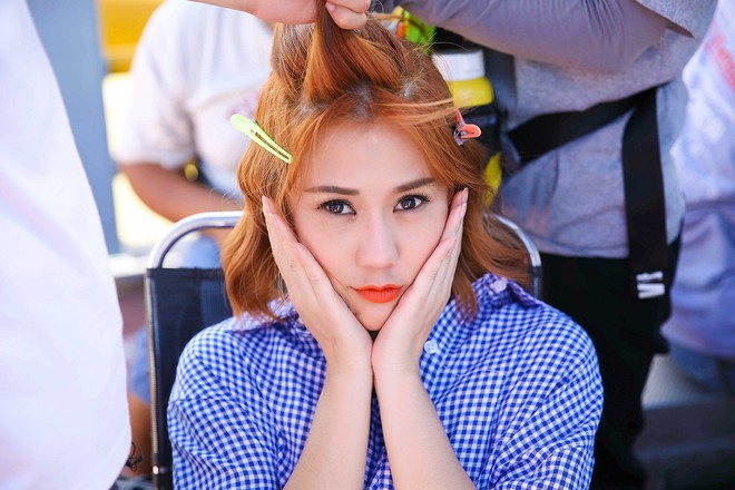 Th&uacute;y Vi gia nhập CLB người y&ecirc;u cũ, diện đầm sexy đi ph&aacute; đ&aacute;m cưới của Ngọc Thảo - C&ocirc;ng Dương - Ảnh 8.
