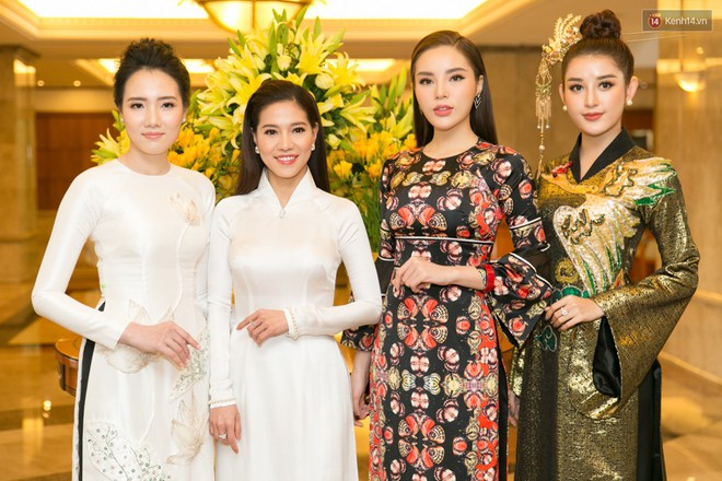Khoảnh khắc hiếm hoi: 6 Hoa hậu, &Aacute; hậu hai m&ugrave;a Hoa hậu li&ecirc;n tiếp diện &aacute;o d&agrave;i đọ sắc - Ảnh 3.