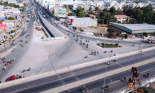 Cận cảnh nút giao thông 3 tầng thứ hai ở Sài Gòn sau khi thông xe hầm chui hơn 500 tỉ đồng - Ảnh 5.