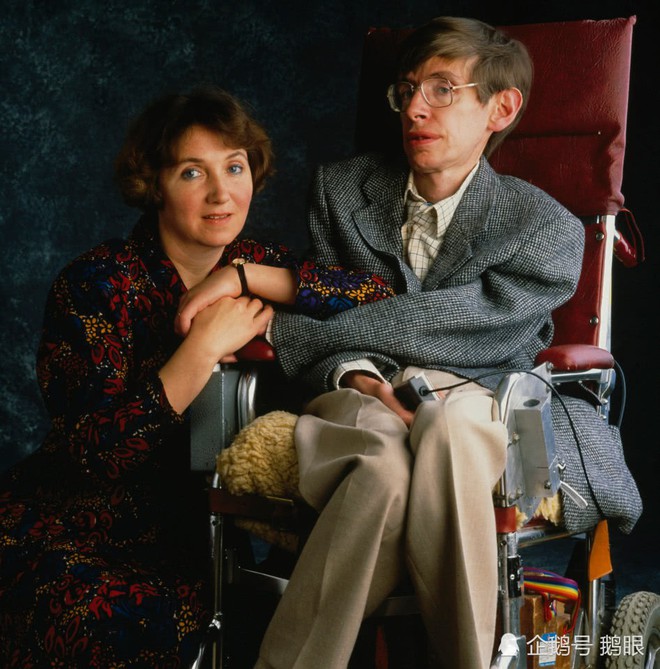 Chuyện tình tan hợp - hợp tan giữa Stephen Hawking và người vợ Jane Wilde: Tình yêu vĩ đại đem đến phép nhiệm màu, dù 11 năm xa cách vẫn quay về với nhau - Ảnh 9.