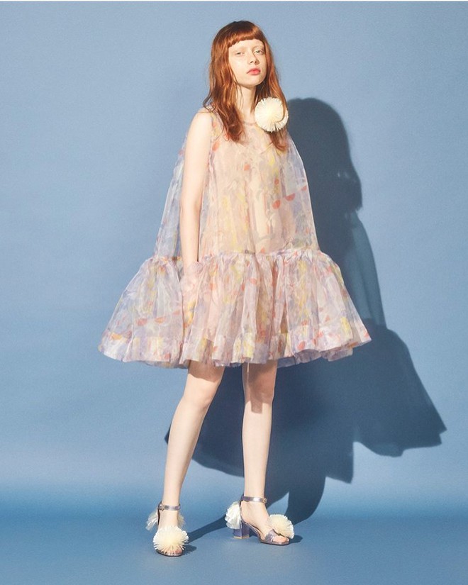 Mặc đẹp suốt ngày, sao Taeyeon lại chọn đúng váy như quả cầu lông để mặc trong sinh nhật thế này - Ảnh 9.
