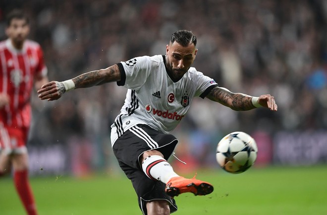 Besiktas 1-3 Bayern Munich: HLV Jupp Heynckes phá kỷ lục Champions League - Ảnh 6.