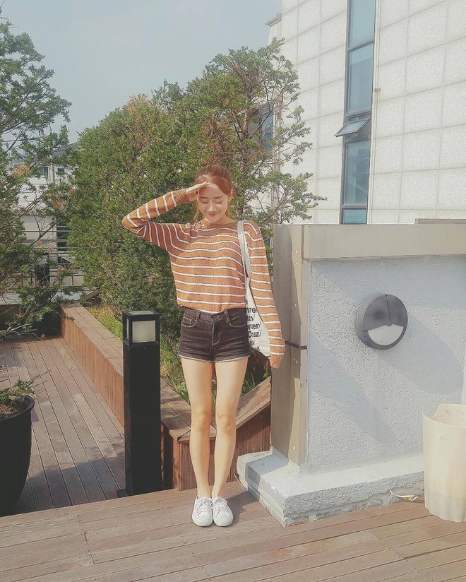 Thật trùng hợp, nhiều chàng trai Hàn Quốc đều muốn bạn gái mình mặc giống nữ idol này - Ảnh 8.