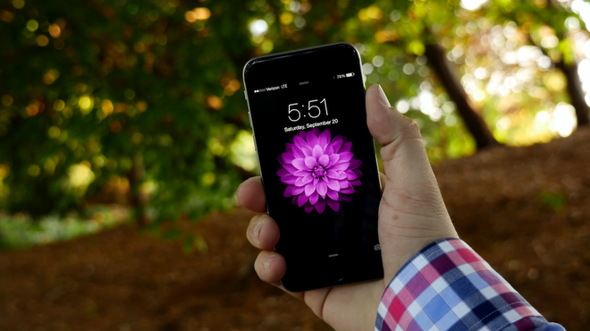 2018 rồi m&agrave; vẫn d&ugrave;ng iPhone 5, iPhone 6 c&oacute; đ&aacute;ng bị ch&ecirc; l&agrave; qu&ecirc; m&ugrave;a? - Ảnh 2.