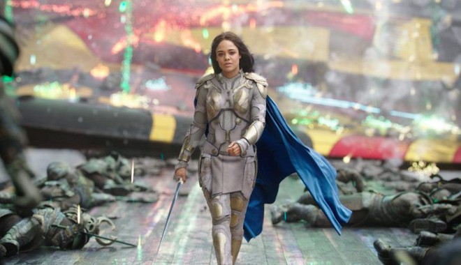 May qu&aacute;, c&aacute;c đả nữ Hollywood đ&atilde; bớt hở bạo tr&ecirc;n m&agrave;n ảnh ng&agrave;y nay! - Ảnh 11.