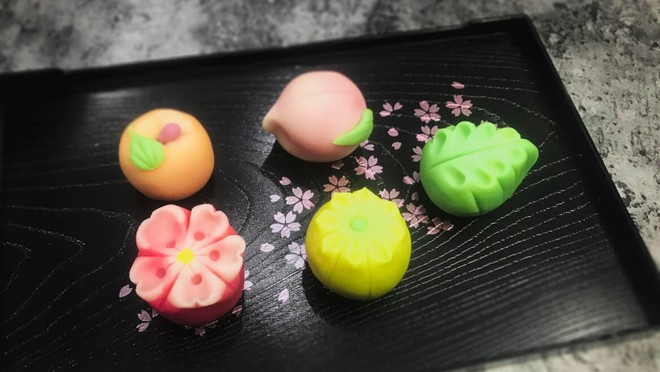 Độc đ&#225;o ẩm thực Wagashi của Nhật Bản, mỗi chiếc b&#225;nh l&#224;m ra đều l&#224; một t&#225;c phẩm nghệ thuật tinh tế - Ảnh 3.