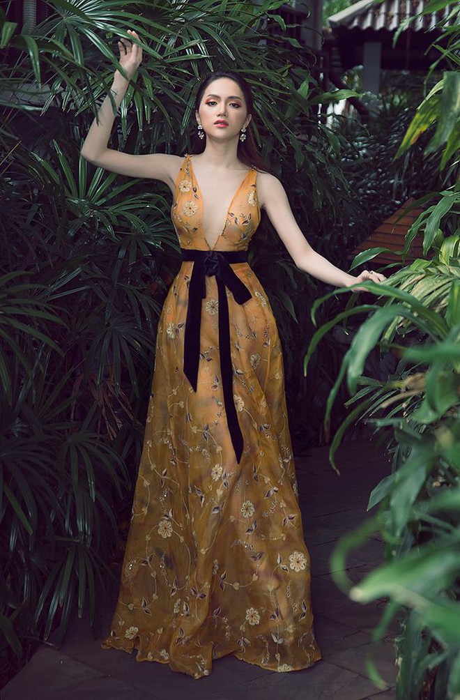 Điểm chung của showbiz Việt giờ là gì? Tất cả đều đang đổ xô đi diện màu vàng! - Ảnh 12.