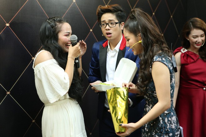 Qu&aacute;n qu&acirc;n Bước nhảy ng&agrave;n c&acirc;n Tố Tố được khen ngợi khi t&aacute;i xuất trong show thực tế ca h&aacute;t - Ảnh 4.