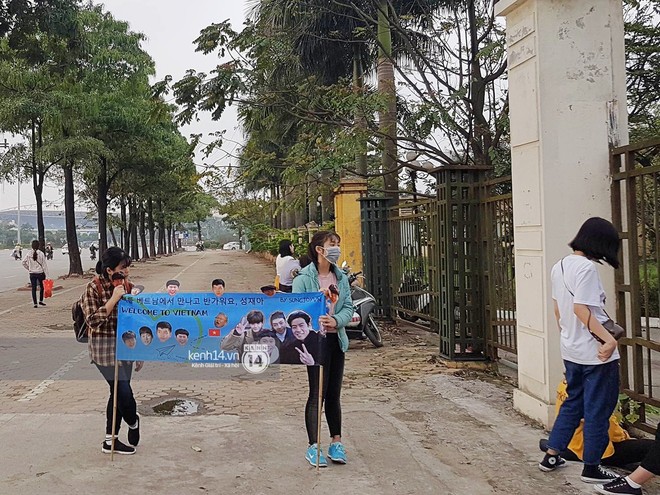 Ngộ Kh&ocirc;ng Lee Seung Gi cuối c&ugrave;ng đ&atilde; gặp HLV U23 Park Hang Seo, fan Việt miệt m&agrave;i đợi d&agrave;n sao hot xứ H&agrave;n - Ảnh 3.