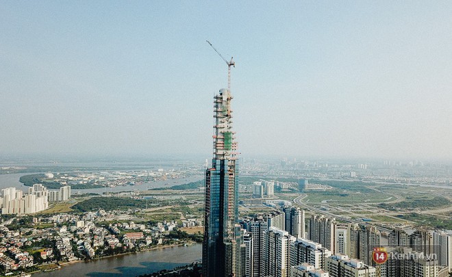 Clip, ảnh: Toàn cảnh tòa tháp 81 tầng cao nhất Việt Nam của tỷ phú Phạm Nhật Vượng nhìn từ trên cao - Ảnh 4.