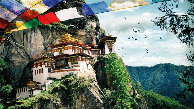 Ngày Quốc tế hạnh phúc: Câu chuyện về Bhutan và những con người luôn nhìn đời bằng ánh mắt lạc quan - Ảnh 1.