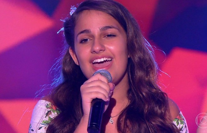 Cô bé 13 tuổi gây sốt khi cover Havana tại The Voice Kids Brazil - Ảnh 1.