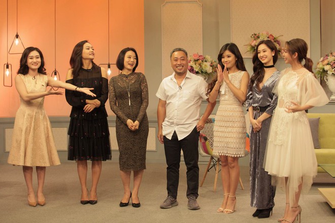 Clip: D&agrave;n diễn vi&ecirc;n hai thế hệ của Th&aacute;ng năm rực rỡ cực nhắng nh&iacute;t khi diễn live 2 ca kh&uacute;c trong phim - Ảnh 3.