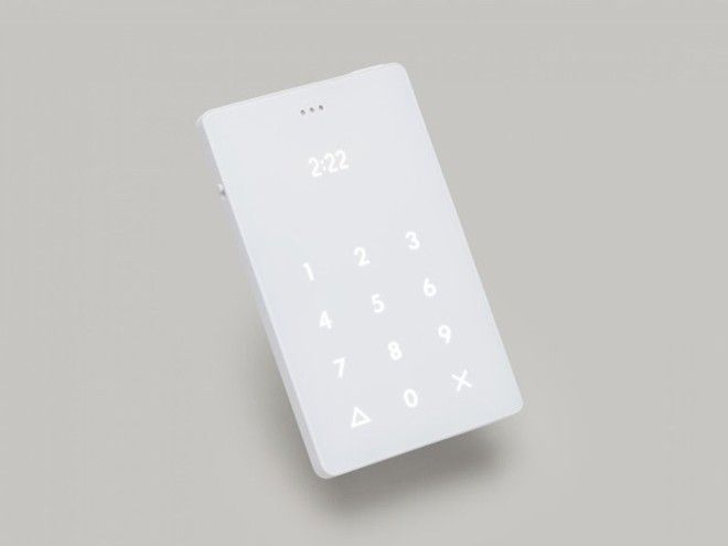 Chiếc điện thoại đi ngược lại định nghĩa smartphone: đẹp đẽ nuột n&agrave; nhưng chỉ c&oacute; đ&uacute;ng 4 t&iacute;nh năng - Ảnh 3.
