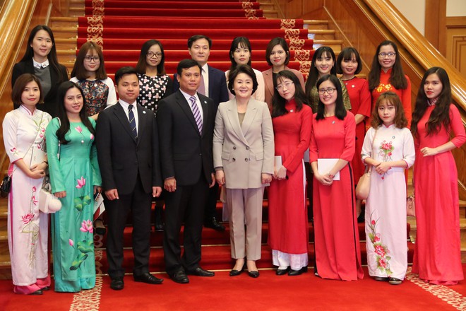 Lần đầu tiên trong lịch sử, Phu nhân Tổng thống Hàn Quốc gặp gỡ du học sinh Việt Nam tại Nhà Xanh - Ảnh 13.