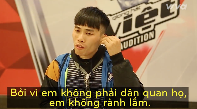 V&ograve;ng loại Giọng h&aacute;t Việt xuất hiện anh ch&agrave;ng đ&ograve;i h&aacute;t từ Quan họ đến EDM, kh&ocirc;ng nghe cả lời gi&aacute;m khảo - Ảnh 4.