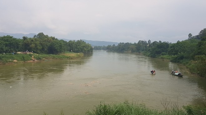 Thi thể nữ Việt kiều nhảy cầu ở Quảng Nam trôi hơn 10 km ra Đà Nẵng - Ảnh 1.