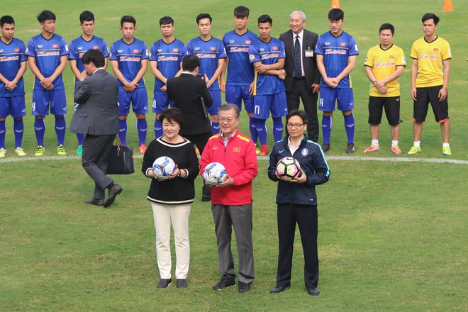 Tổng thống Hàn Quốc giao lưu cùng U23 Việt Nam và HLV Park Hang Seo - Ảnh 3.
