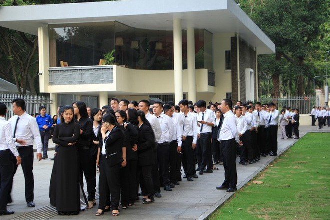 Hàng ngàn người dự lễ truy điệu cố Thủ tướng Phan Văn Khải - Ảnh 1.