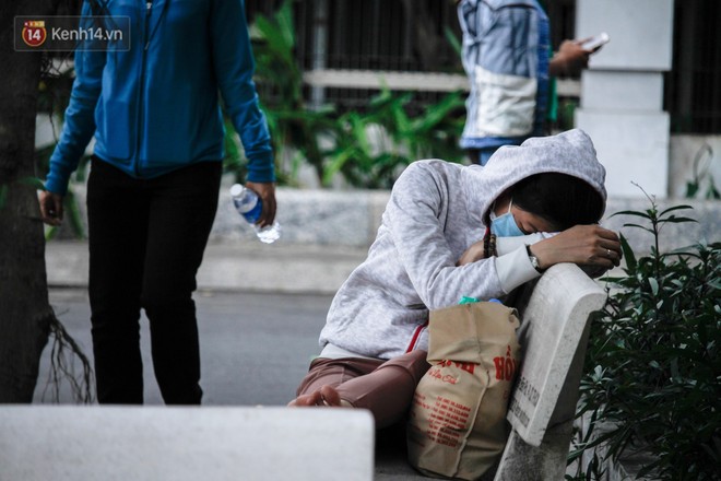 Nhìn lại toàn bộ diễn biến và những câu chuyện ám ảnh trong vụ cháy kinh hoàng ở chung cư Carina khiến 14 người thiệt mạng - Ảnh 13.