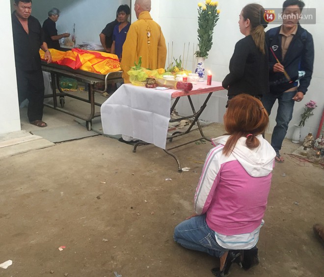 K&yacute; ức kinh ho&agrave;ng của người chồng mất cả gia đ&igrave;nh trong vụ ch&aacute;y ở Carina: &Ocirc;m đứa b&eacute; chạy trong kh&oacute;i lửa m&agrave; ngỡ l&agrave; con m&igrave;nh - Ảnh 4.