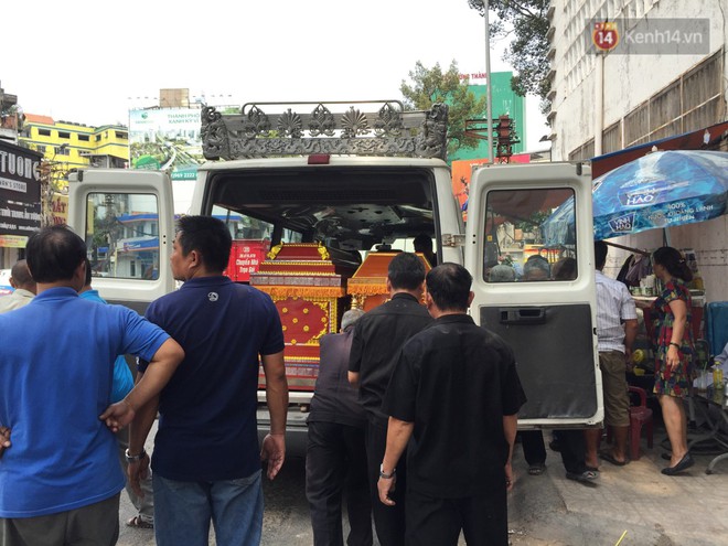 K&yacute; ức kinh ho&agrave;ng của người chồng mất cả gia đ&igrave;nh trong vụ ch&aacute;y ở Carina: &Ocirc;m đứa b&eacute; chạy trong kh&oacute;i lửa m&agrave; ngỡ l&agrave; con m&igrave;nh - Ảnh 5.