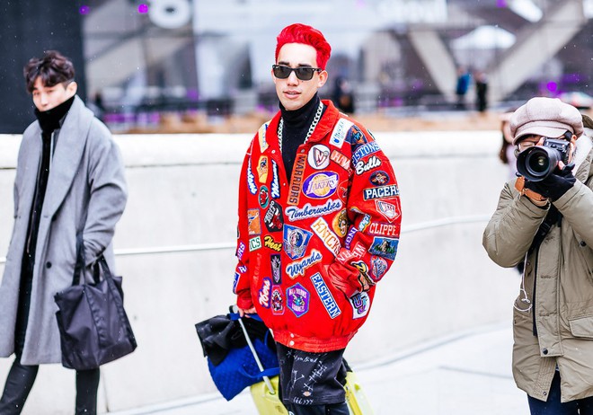 Giới trẻ Hàn Quốc luôn mặc đẹp nhưng chỉ tại Seoul Fashion Week, người ta mới có thể bắt gặp nhiều anh tài street style hội tụ đến thế - Ảnh 2.