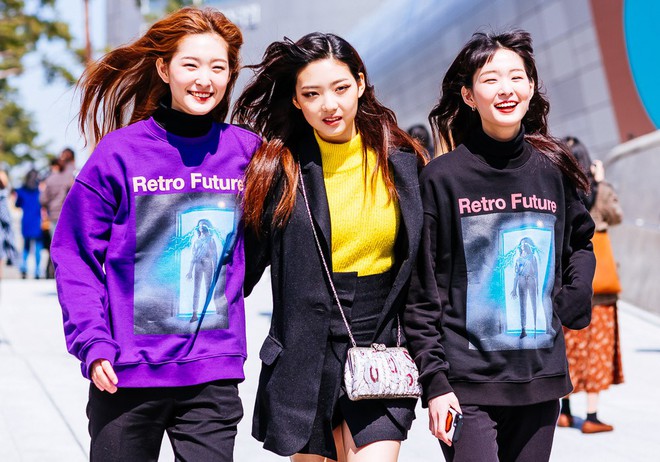 Giới trẻ Hàn Quốc luôn mặc đẹp nhưng chỉ tại Seoul Fashion Week, người ta mới có thể bắt gặp nhiều anh tài street style hội tụ đến thế - Ảnh 9.