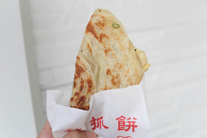 Tiệm b&#225;nh pancake cực nổi tiếng ở Đ&#224;i Loan phải xếp h&#224;ng d&#224;i chờ mua - Ảnh 3.