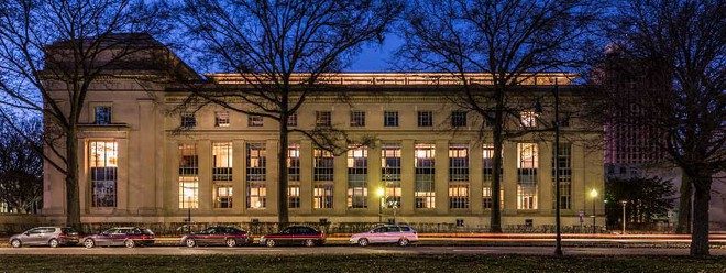 Ngắm kiến trúc độc đáo của MIT - trường ĐH được xếp hạng tốt nhất thế giới 7 năm liên tiếp - Ảnh 4.