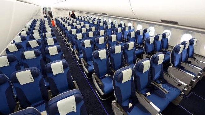 Không phải trùng hợp mà nhiều hãng hàng không chọn ghế trên máy bay có màu xanh, có lý do cả đấy 299061700013937469878001thumb-newslook780190-1522151101182872399319