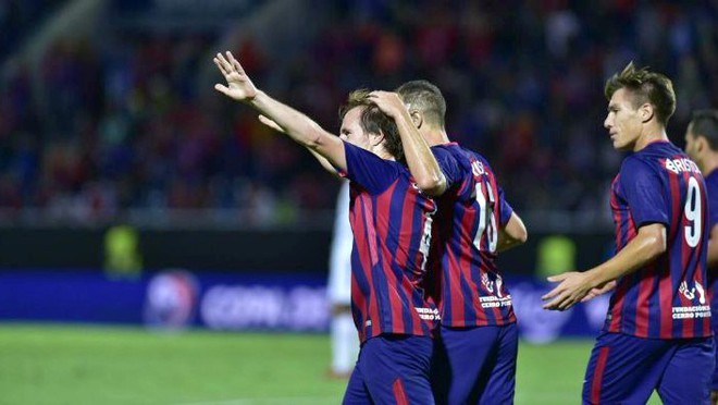 Si&ecirc;u phẩm xứng đ&aacute;ng được bầu chọn B&agrave;n thắng đẹp của năm - Ảnh 2.