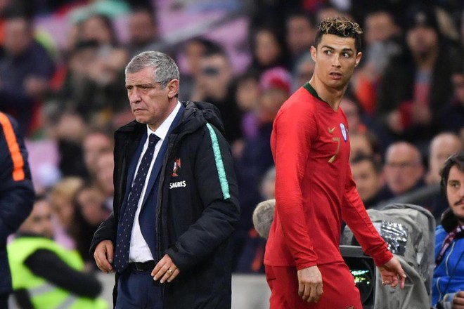 Ronaldo nổi cáu, thất vọng với đồng đội trong trận thua thảm của Bồ Đào Nha - Ảnh 13.