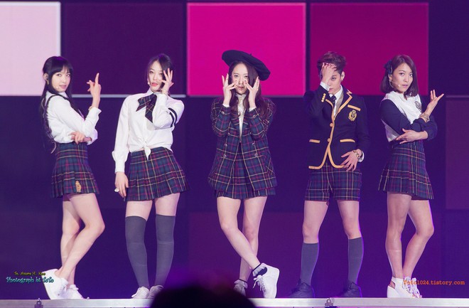 Nh&igrave;n outfit biết ngay t&ecirc;n b&agrave;i h&aacute;t: Những bộ trang phục huyền thoại của girlgroup Kpop - Ảnh 13.