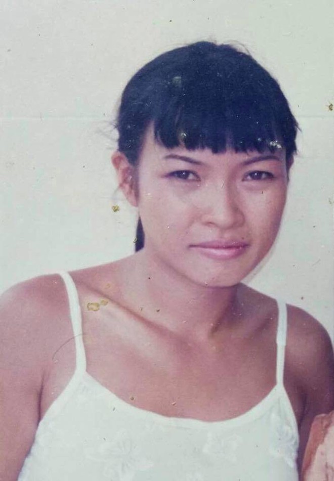 Phương Thanh gặp rắc rối khi chụp ảnh chung với người h&acirc;m mộ đang bị bắt c&oacute;c - Ảnh 1.