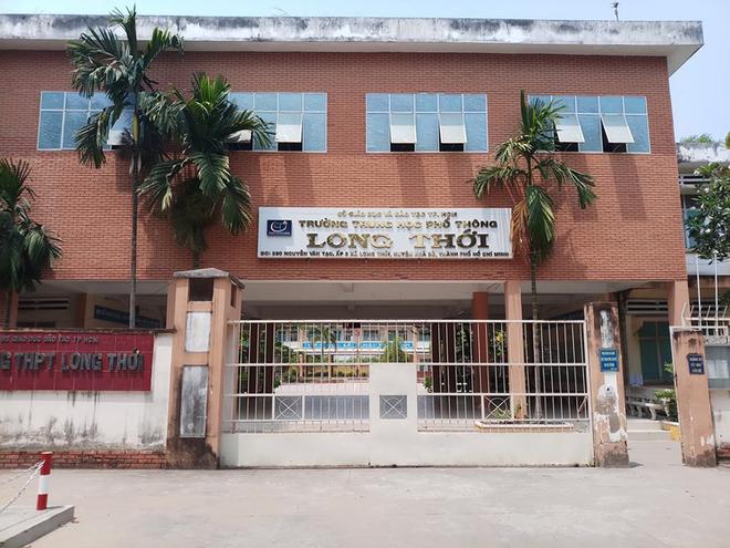 Sẽ xem x&eacute;t kỷ luật vụ c&ocirc; gi&aacute;o khiến học sinh kh&oacute;c - Ảnh 1.