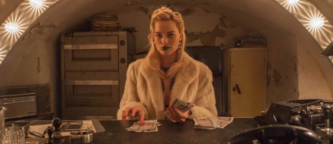 “Harley Quinn” Margot Robbie vừa đẹp vừa điên bất chấp trong Terminal - Ảnh 7.