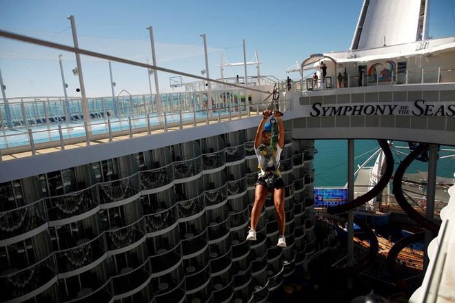 Ảnh: Cuộc sống siêu xa hoa trên du thuyền lớn nhất thế giới - Ảnh 6.