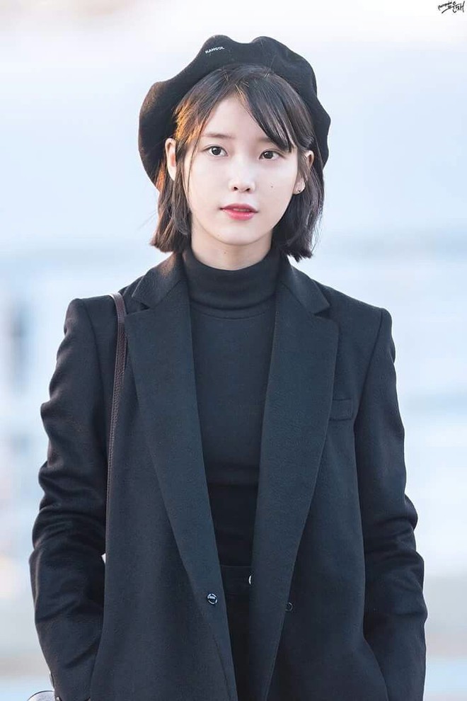 Ai bảo diện đồ đen l&agrave; gi&agrave;, h&atilde;y cứ nh&igrave;n 5 idol n&agrave;y tỏa s&aacute;ng ngời ngời khi diện cả c&acirc;y đen - Ảnh 9.