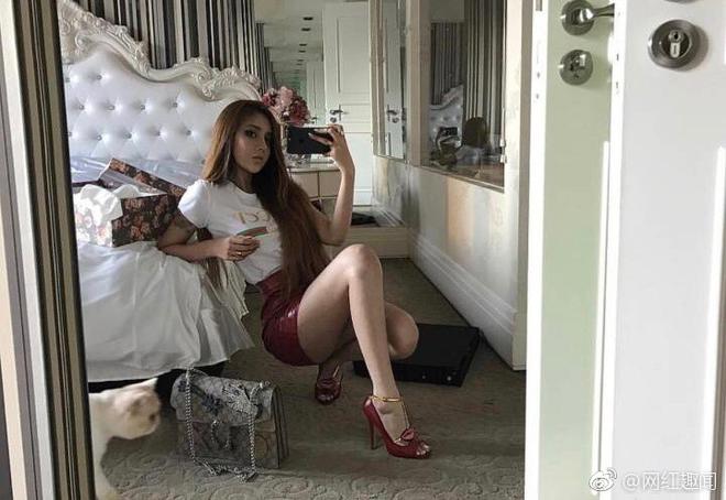 Nhan sắc thay đổi ngỡ ng&agrave;ng của mẫu nữ từng l&agrave; hotgirl mặt rắn nổi tiếng Cbiz - Ảnh 20.