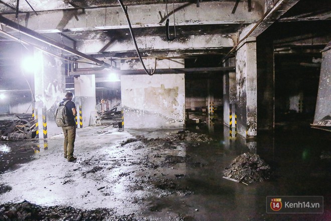 Ớn lạnh hiện trường nơi ngọn lửa bùng phát tại hầm chung cư Carina khiến 13 người tử vong - Ảnh 9.
