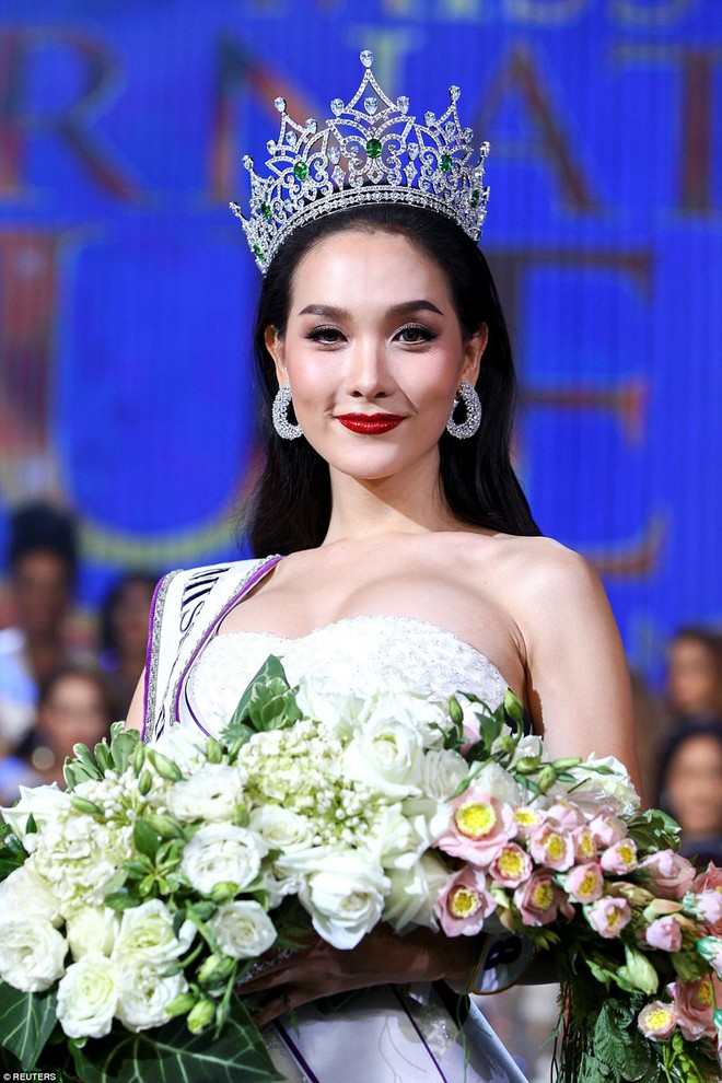 H&agrave;nh tr&igrave;nh dậy th&igrave; th&agrave;nh c&ocirc;ng của c&aacute;c mỹ nh&acirc;n chuyển giới nổi tiếng nhất ch&acirc;u &Aacute; - Ảnh 16.