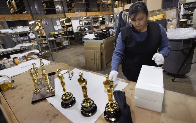 Dám cá bạn sẽ sốc khi biết được mức giá thu được khi bán một bức tượng vàng Oscar - Ảnh 5.